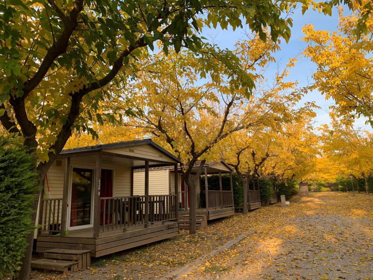 Camping Oliana Buitenkant foto