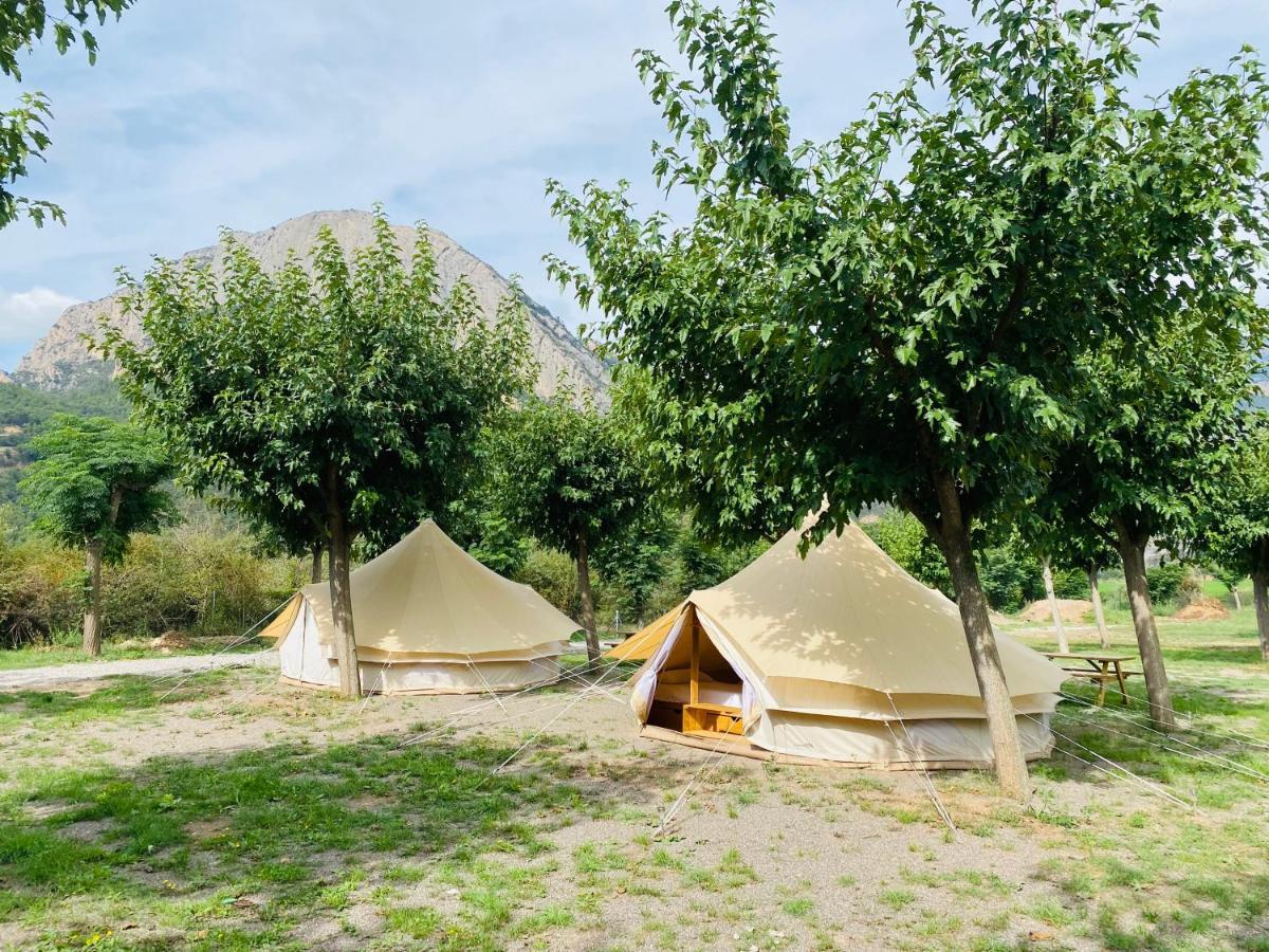 Camping Oliana Buitenkant foto