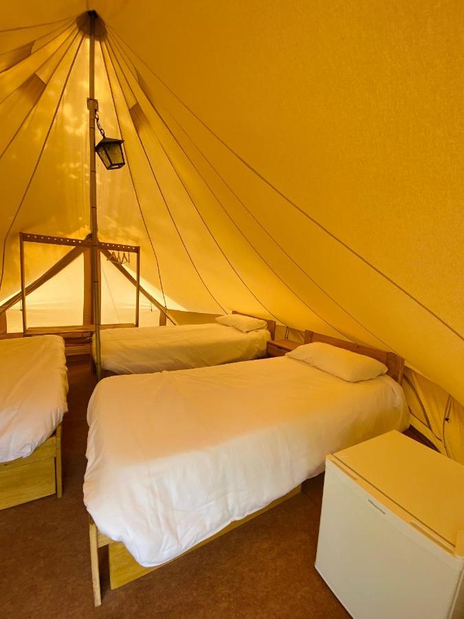 Camping Oliana Buitenkant foto