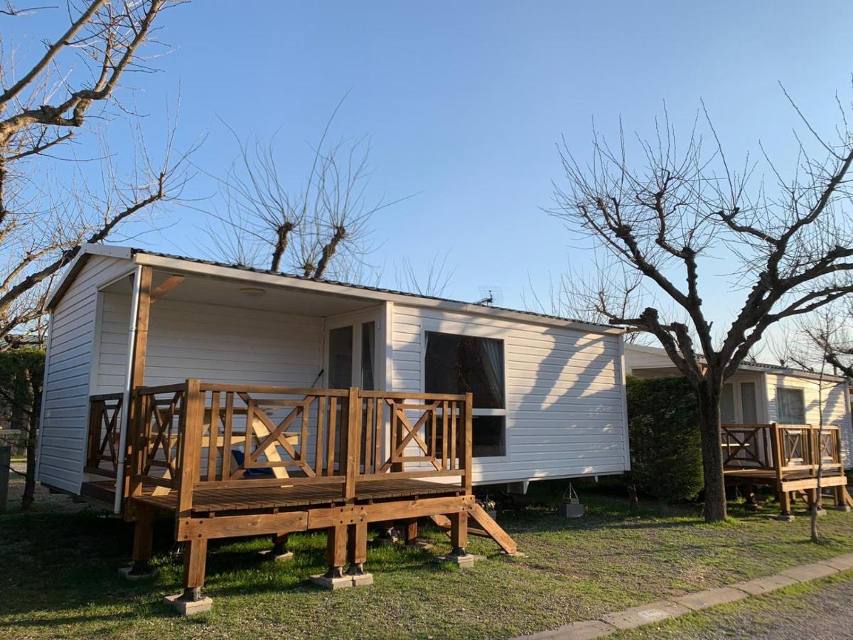 Camping Oliana Buitenkant foto