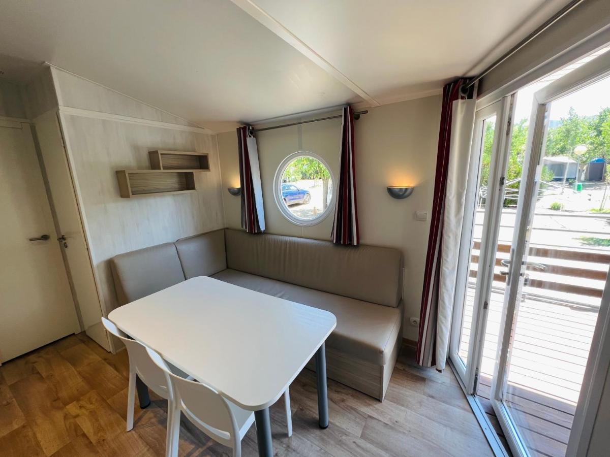 Camping Oliana Buitenkant foto