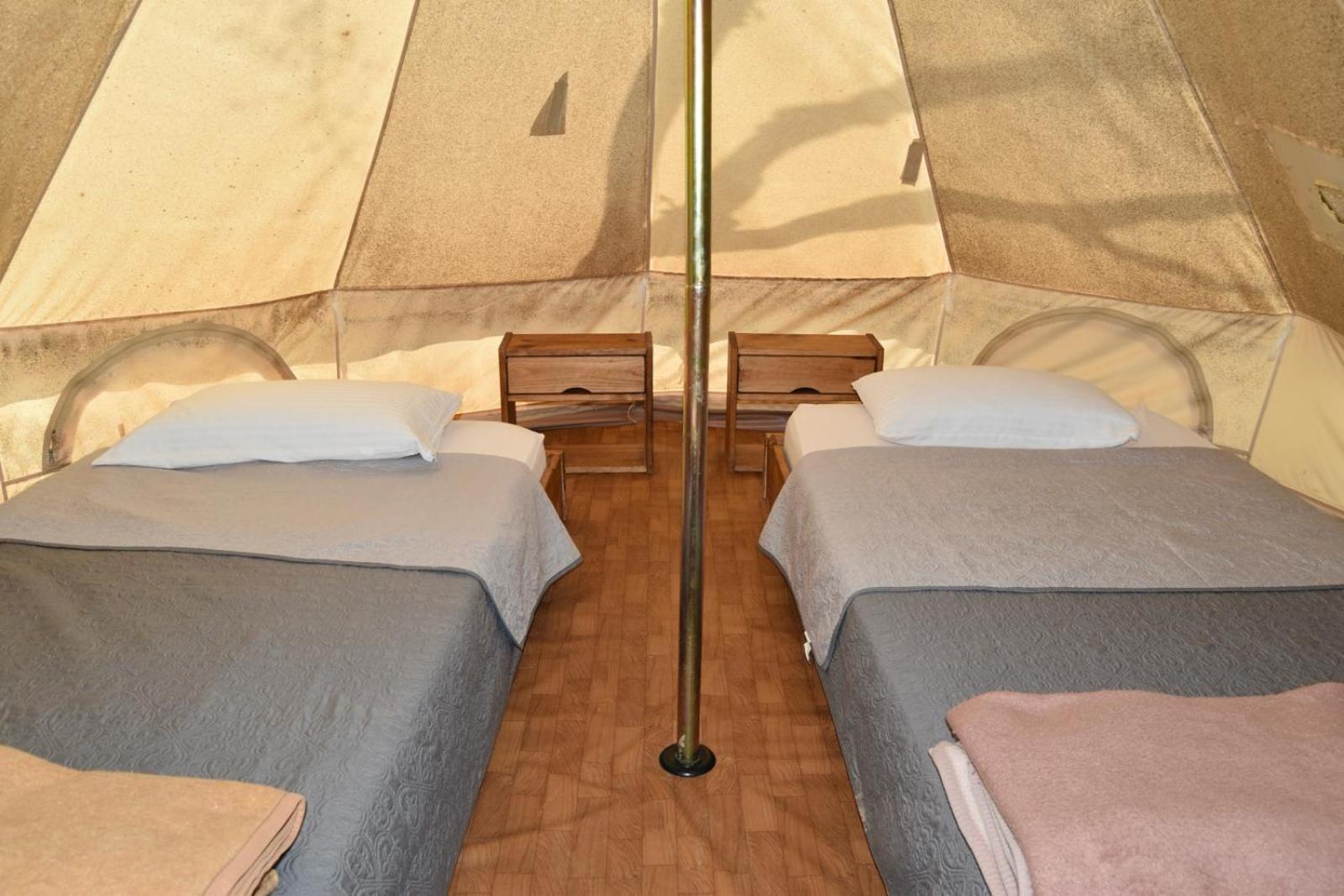 Camping Oliana Buitenkant foto