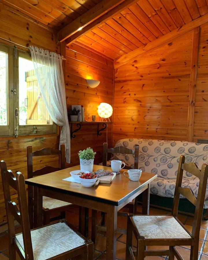 Camping Oliana Buitenkant foto