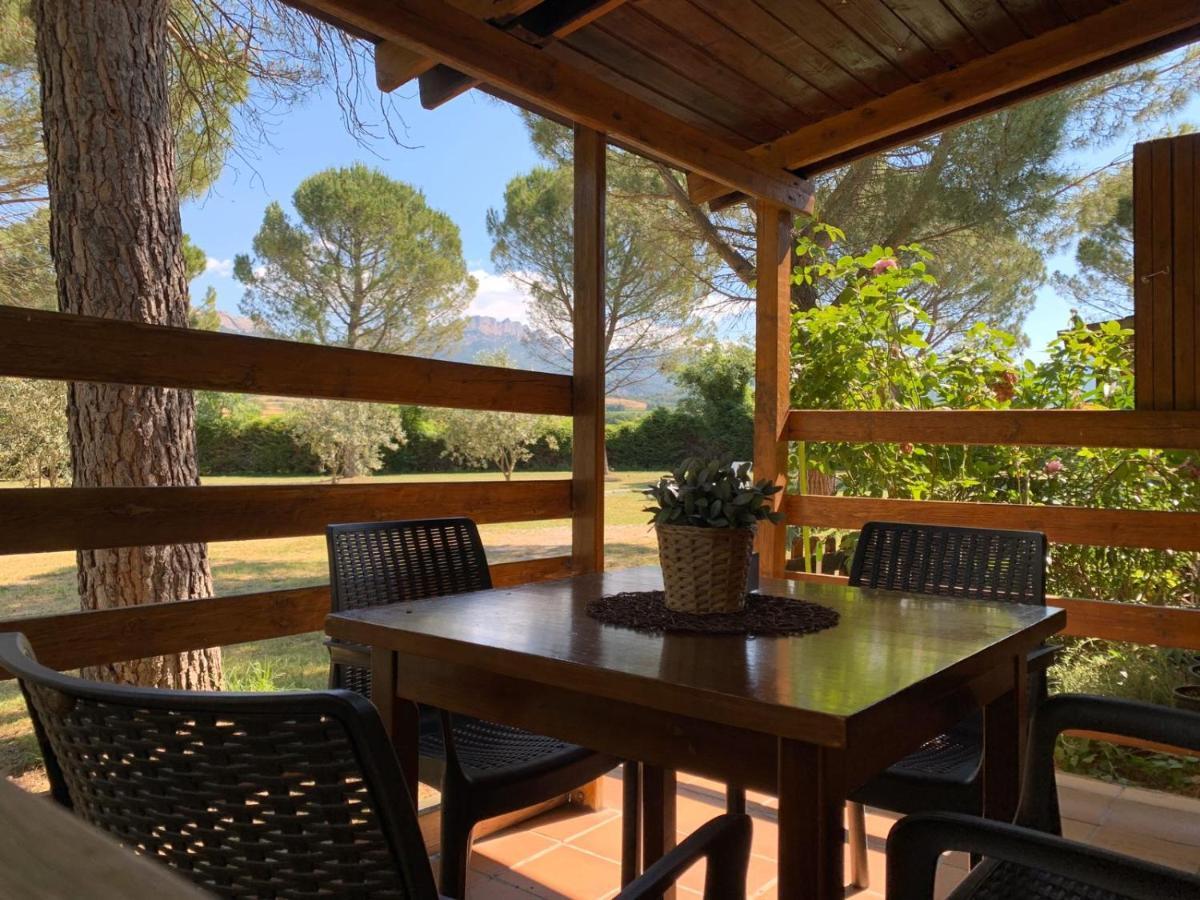 Camping Oliana Buitenkant foto